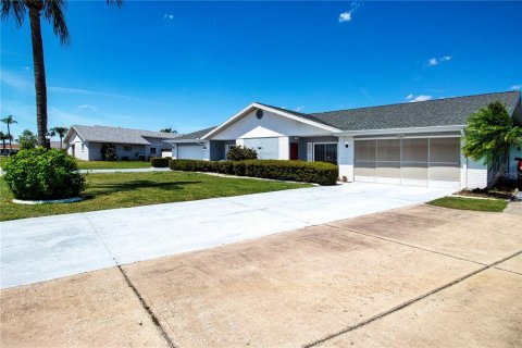 Casa en venta en Sun City Center, Florida, 2 dormitorios, 156.63 m2 № 1815300 - foto 3