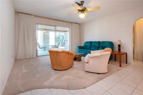 Casa en venta en Sun City Center, Florida, 2 dormitorios, 156.63 m2 № 1815300 - foto 11