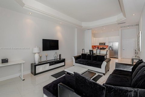Condominio en venta en Miami Beach, Florida, 1 dormitorio, 83.61 m2 № 2012353 - foto 9