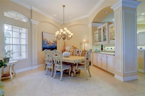 Villa ou maison à vendre à Lakewood Ranch, Floride: 3 chambres, 231.33 m2 № 2407138 - photo 9