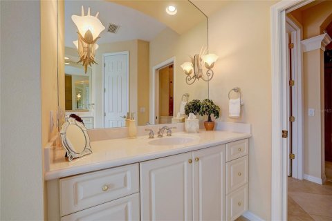 Villa ou maison à vendre à Lakewood Ranch, Floride: 3 chambres, 231.33 m2 № 2407138 - photo 28