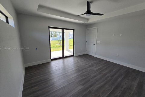 House in Lehigh Acres, Florida 4 bedrooms, 162.49 sq.m. № 1816415 - photo 17