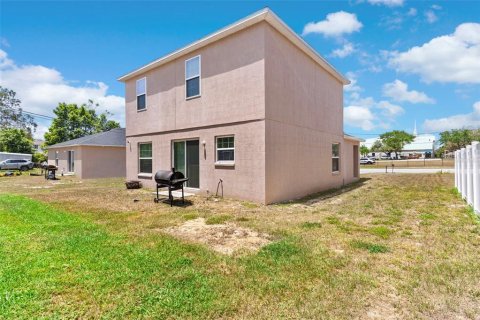House in Davenport, Florida 4 bedrooms, 162.02 sq.m. № 1659304 - photo 21