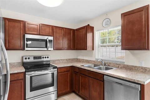 House in Davenport, Florida 4 bedrooms, 162.02 sq.m. № 1659304 - photo 7