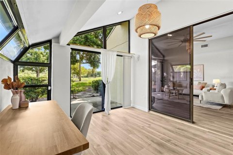 Condo in Sarasota, Florida, 2 bedrooms  № 2195744 - photo 26