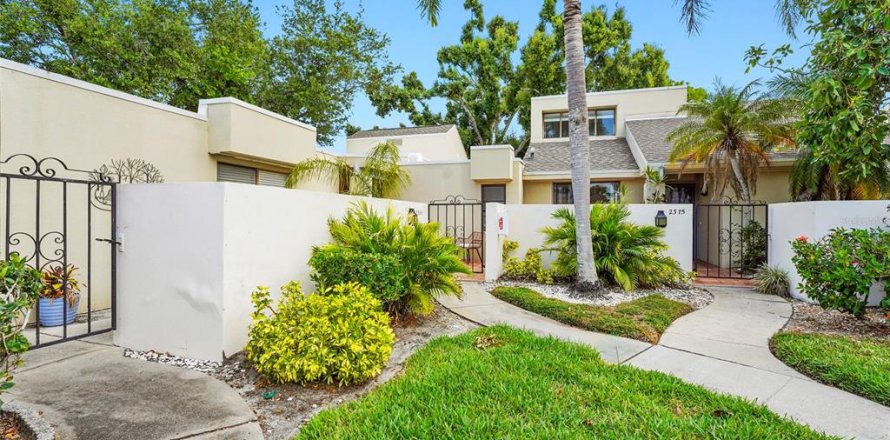 Condo in Sarasota, Florida, 2 bedrooms  № 2195744
