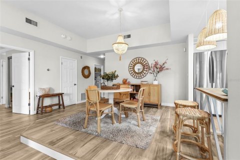 Condo in Sarasota, Florida, 2 bedrooms  № 2195744 - photo 5