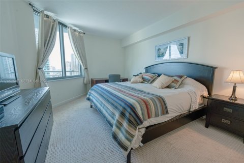 Снять в аренду кондоминиум в Майами, Флорида 2 спальни, 113.99м2, № 2150409 - фото 7