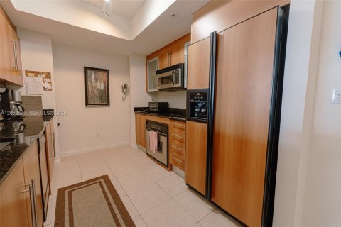 Снять в аренду кондоминиум в Майами, Флорида 2 спальни, 113.99м2, № 2150409 - фото 20