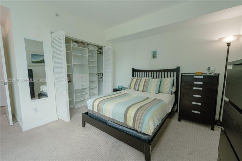 Снять в аренду кондоминиум в Майами, Флорида 2 спальни, 113.99м2, № 2150409 - фото 13