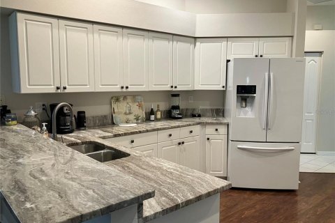 House in Sarasota, Florida 3 bedrooms, 181.16 sq.m. № 1675710 - photo 6