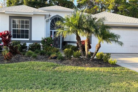 House in Sarasota, Florida 3 bedrooms, 181.16 sq.m. № 1675710 - photo 2