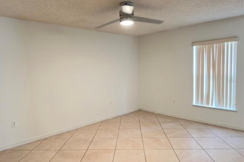 House in Kissimmee, Florida 4 bedrooms, 147.62 sq.m. № 1816562 - photo 5