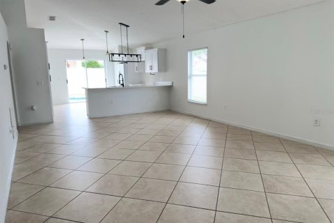 House in Kissimmee, Florida 4 bedrooms, 147.62 sq.m. № 1816562 - photo 2