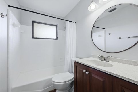 Villa ou maison à vendre à Englewood, Floride: 4 chambres, 185.25 m2 № 2424087 - photo 29