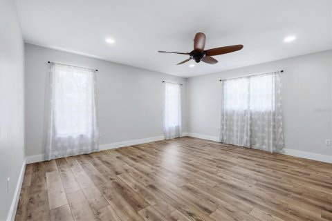 Villa ou maison à vendre à Englewood, Floride: 4 chambres, 185.25 m2 № 2424087 - photo 20