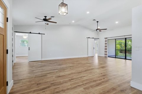 Villa ou maison à vendre à Englewood, Floride: 4 chambres, 185.25 m2 № 2424087 - photo 11