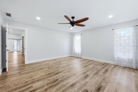 Villa ou maison à vendre à Englewood, Floride: 4 chambres, 185.25 m2 № 2424087 - photo 22