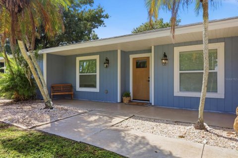 Villa ou maison à vendre à Englewood, Floride: 4 chambres, 185.25 m2 № 2424087 - photo 7