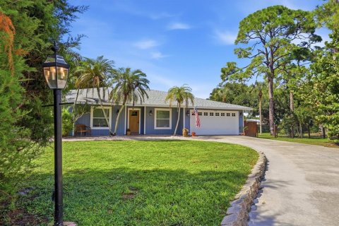Villa ou maison à vendre à Englewood, Floride: 4 chambres, 185.25 m2 № 2424087 - photo 5