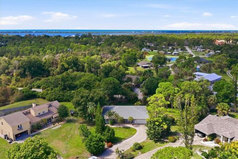 Villa ou maison à vendre à Englewood, Floride: 4 chambres, 185.25 m2 № 2424087 - photo 4