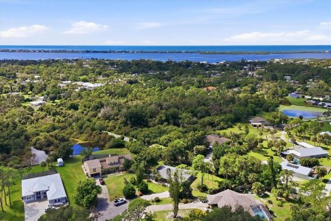 Villa ou maison à vendre à Englewood, Floride: 4 chambres, 185.25 m2 № 2424087 - photo 2