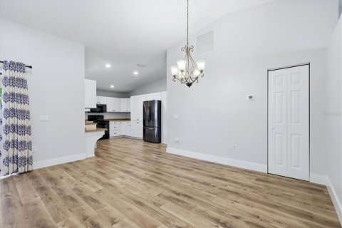 Villa ou maison à vendre à Englewood, Floride: 4 chambres, 185.25 m2 № 2424087 - photo 15