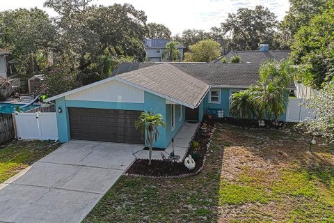 Casa en alquiler en Safety Harbor, Florida, 4 dormitorios, 128.48 m2 № 1919326 - foto 1