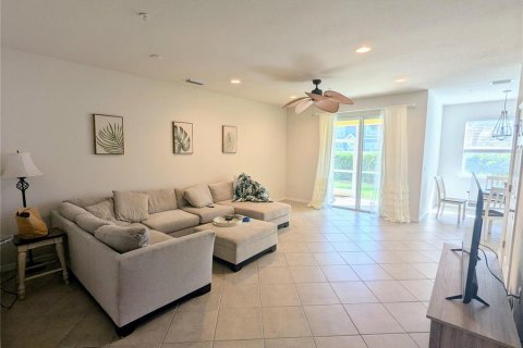 Touwnhouse à vendre à Sarasota, Floride: 3 chambres, 185.15 m2 № 1910612 - photo 2