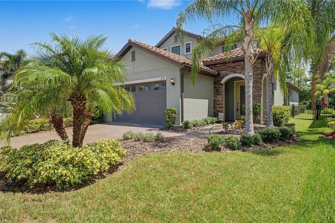 House in Lutz, Florida 3 bedrooms, 198.53 sq.m. № 2315259