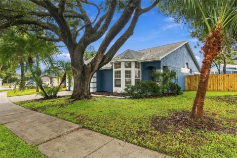 House in Kissimmee, Florida 3 bedrooms, 144.28 sq.m. № 2406259 - photo 25