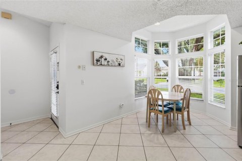 House in Kissimmee, Florida 3 bedrooms, 144.28 sq.m. № 2406259 - photo 10