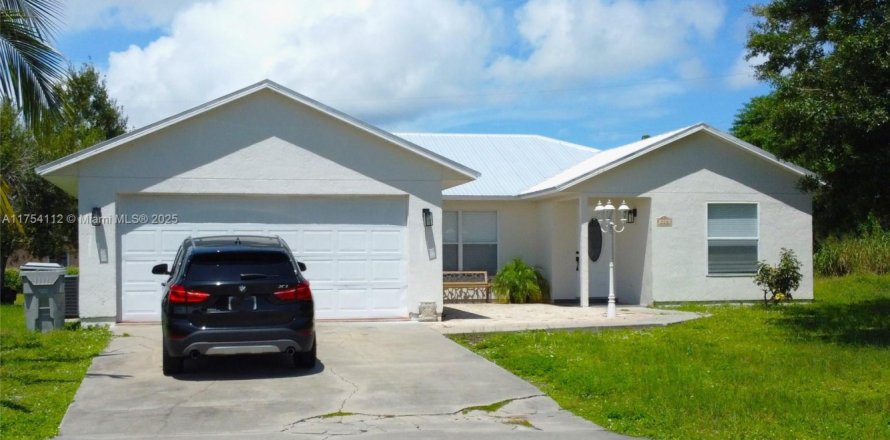 Casa en Vero Beach, Florida 3 dormitorios, 135.92 m2 № 1861890