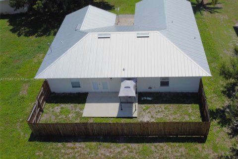 Casa en venta en Vero Beach, Florida, 3 dormitorios, 135.92 m2 № 1861890 - foto 8