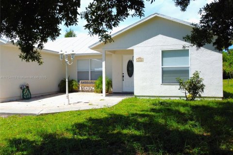 Casa en venta en Vero Beach, Florida, 3 dormitorios, 135.92 m2 № 1861890 - foto 5