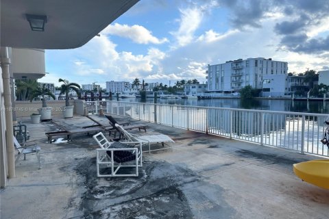 Copropriété à louer à Miami Beach, Floride: 1 chambre, 64.66 m2 № 1927579 - photo 19