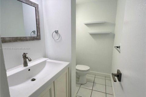 Copropriété à louer à Miami Beach, Floride: 1 chambre, 64.66 m2 № 1927579 - photo 9