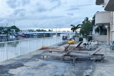 Copropriété à louer à Miami Beach, Floride: 1 chambre, 64.66 m2 № 1927579 - photo 20