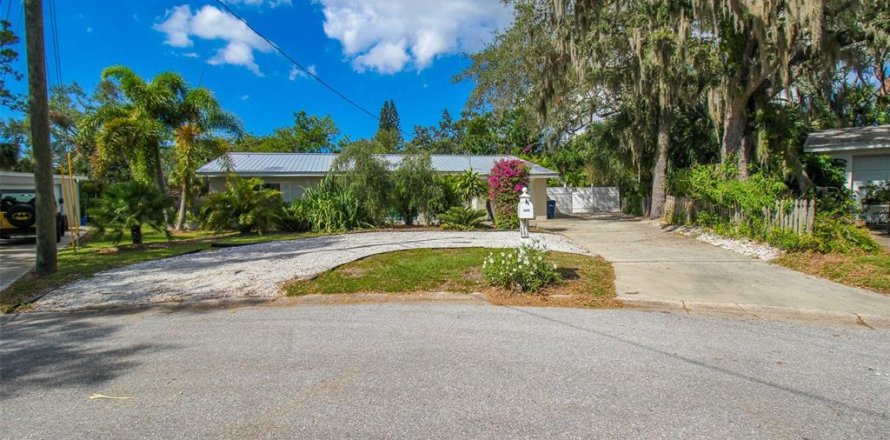 Villa ou maison à Sarasota, Floride 4 chambres, 190.82 m2 № 2298771