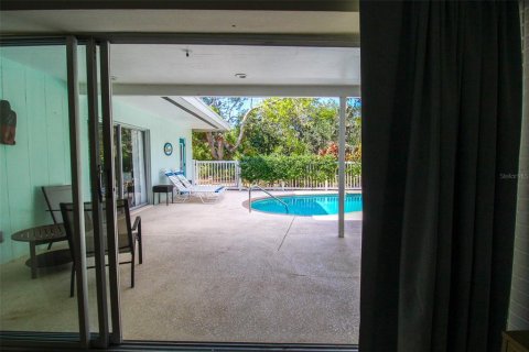 Villa ou maison à louer à Sarasota, Floride: 4 chambres, 190.82 m2 № 2298771 - photo 2