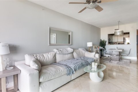 Condo in Fort Lauderdale, Florida, 1 bedroom № 2257495 - photo 9