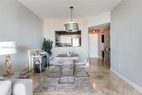 Condo in Fort Lauderdale, Florida, 1 bedroom № 2257495 - photo 7