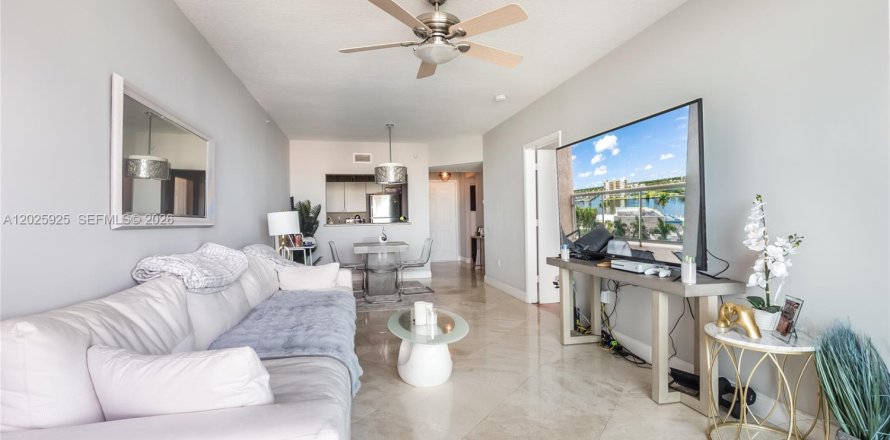 Condo in Fort Lauderdale, Florida, 1 bedroom № 2257495