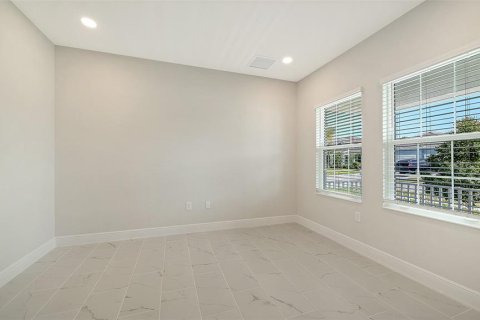 Villa ou maison à vendre à Sarasota, Floride: 3 chambres, 196.02 m2 № 2436676 - photo 25