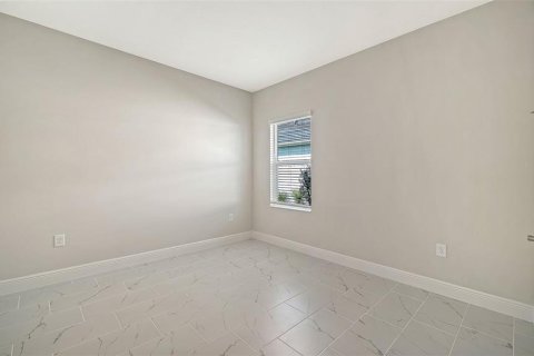 Villa ou maison à vendre à Sarasota, Floride: 3 chambres, 196.02 m2 № 2436676 - photo 19