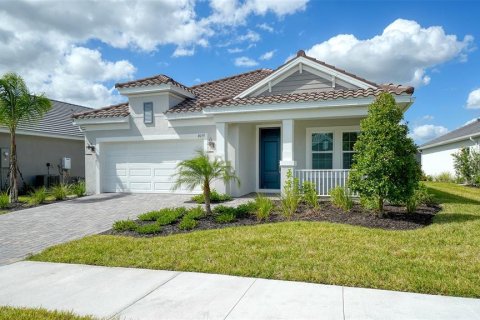 Villa ou maison à vendre à Sarasota, Floride: 3 chambres, 196.02 m2 № 2436676 - photo 2