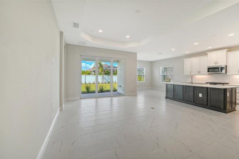 Villa ou maison à vendre à Sarasota, Floride: 3 chambres, 196.02 m2 № 2436676 - photo 7