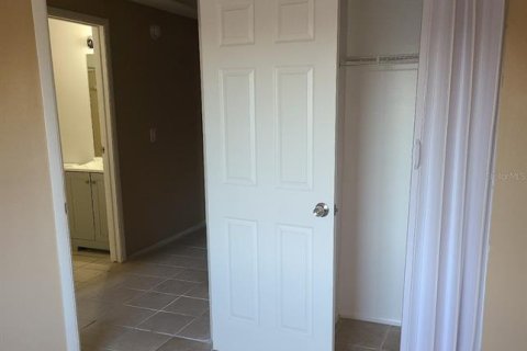 Condo in Orlando, Florida, 3 bedrooms  № 2166430 - photo 19