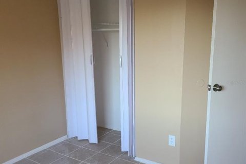 Condo in Orlando, Florida, 3 bedrooms  № 2166430 - photo 17