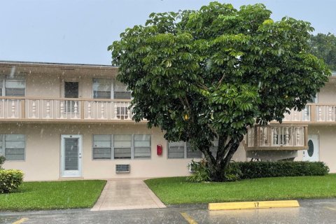 Condo in West Palm Beach, Florida, 1 bedroom  № 1178368 - photo 1